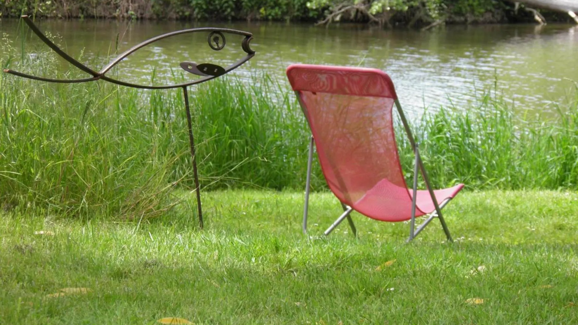 Holiday home Gite Cosy En Bord De Riviere Avec Jardin, Proche Village Medieval, Ideal Famille, Animaux Acceptes - Fr-1-489-247 Herisson