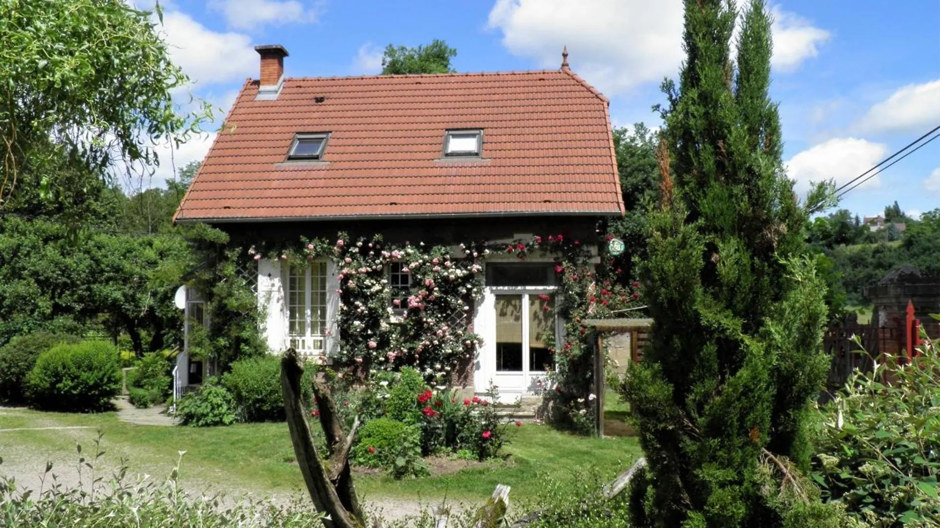 Holiday home Gite Cosy En Bord De Riviere Avec Jardin, Proche Village Medieval, Ideal Famille, Animaux Acceptes - Fr-1-489-247 Herisson